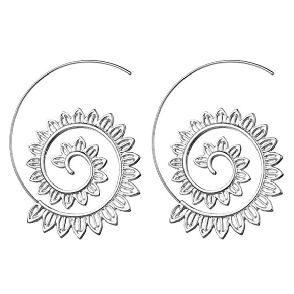 Jewelry - 🌻3 for $12🖤 Hollow Out Hoop Earrings